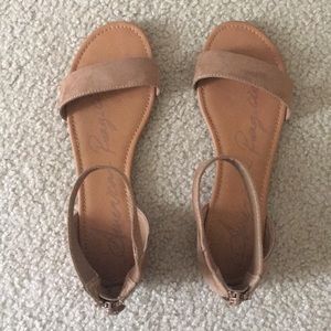 NEW American Rag Cie Tan Sandals, Size 9
